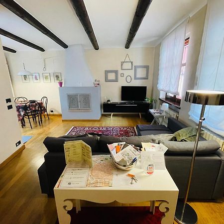 Casa Caroli, Charme E Comfort Nel Cuore Di Alba Exteriér fotografie