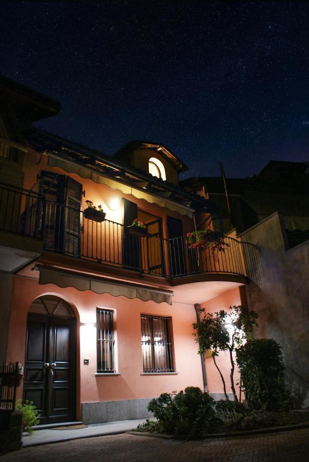 Casa Caroli, Charme E Comfort Nel Cuore Di Alba Exteriér fotografie