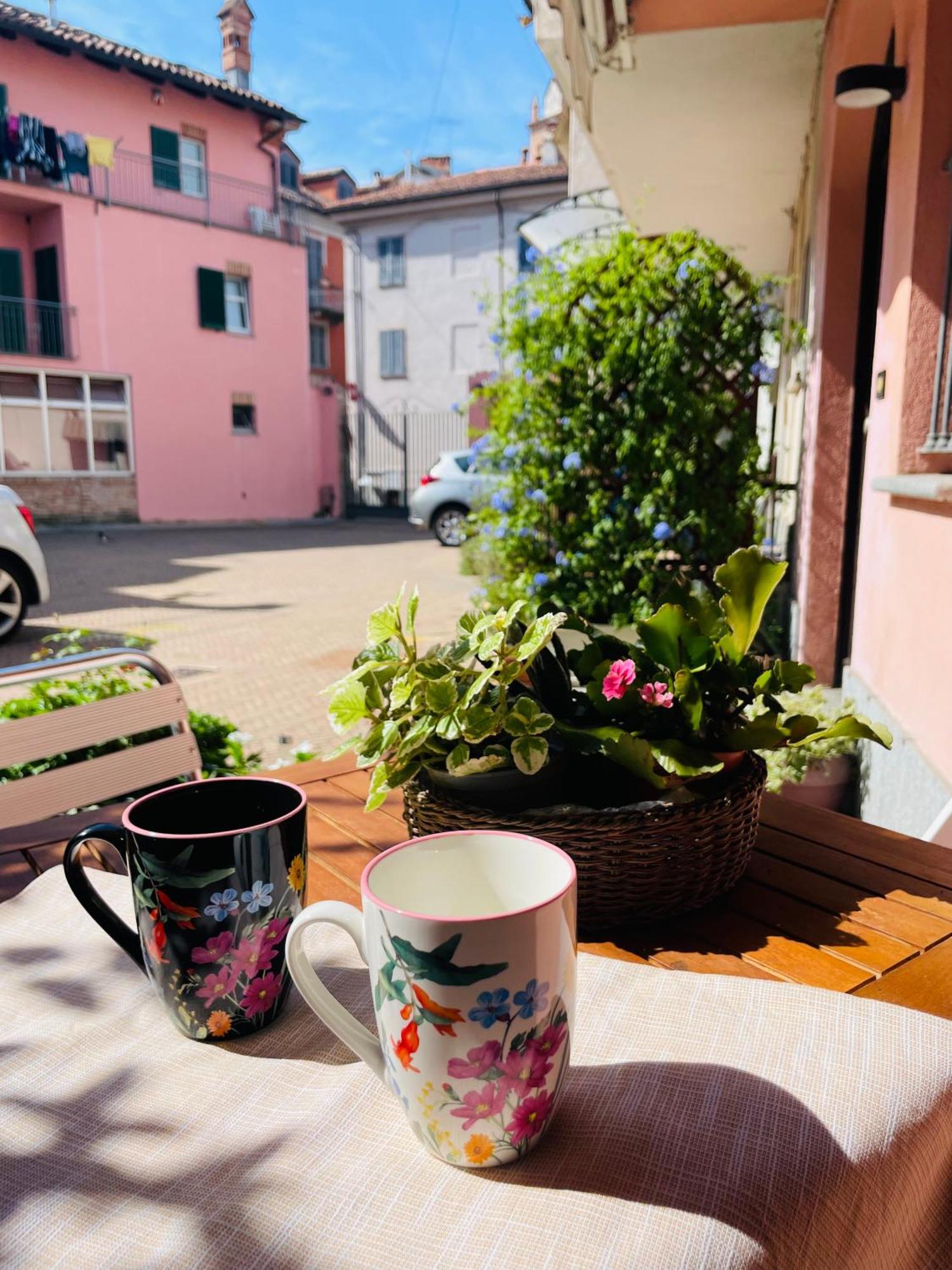Casa Caroli, Charme E Comfort Nel Cuore Di Alba Exteriér fotografie